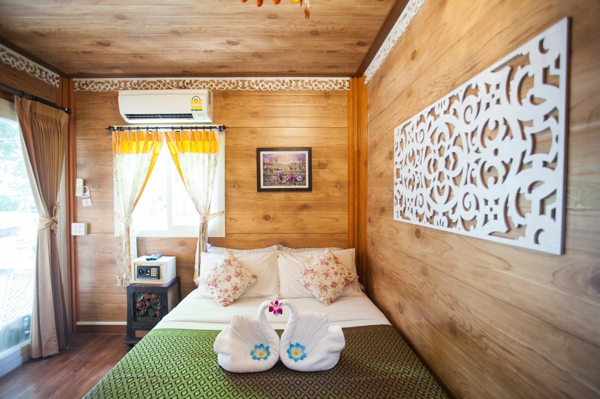Laksameenarai - Hostel/backpacker Hotell 2*