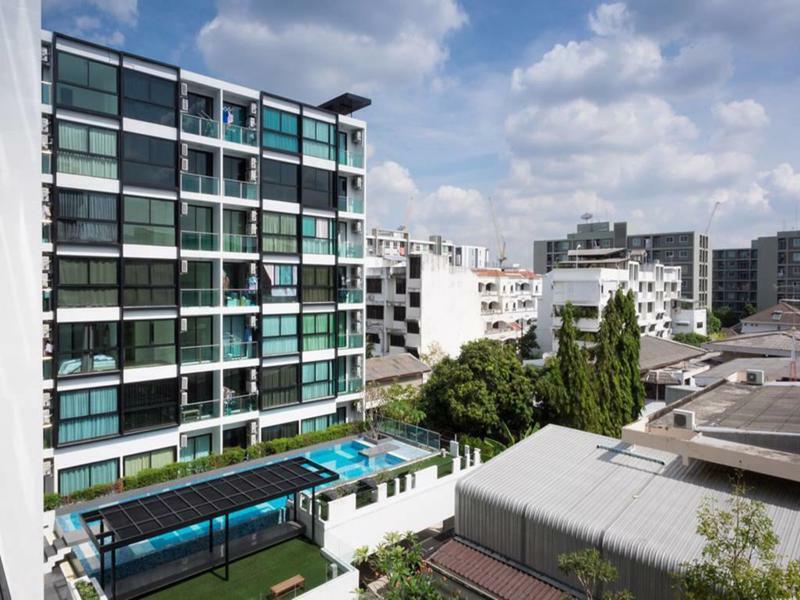Chateau In Town By Shayathon Bangkok