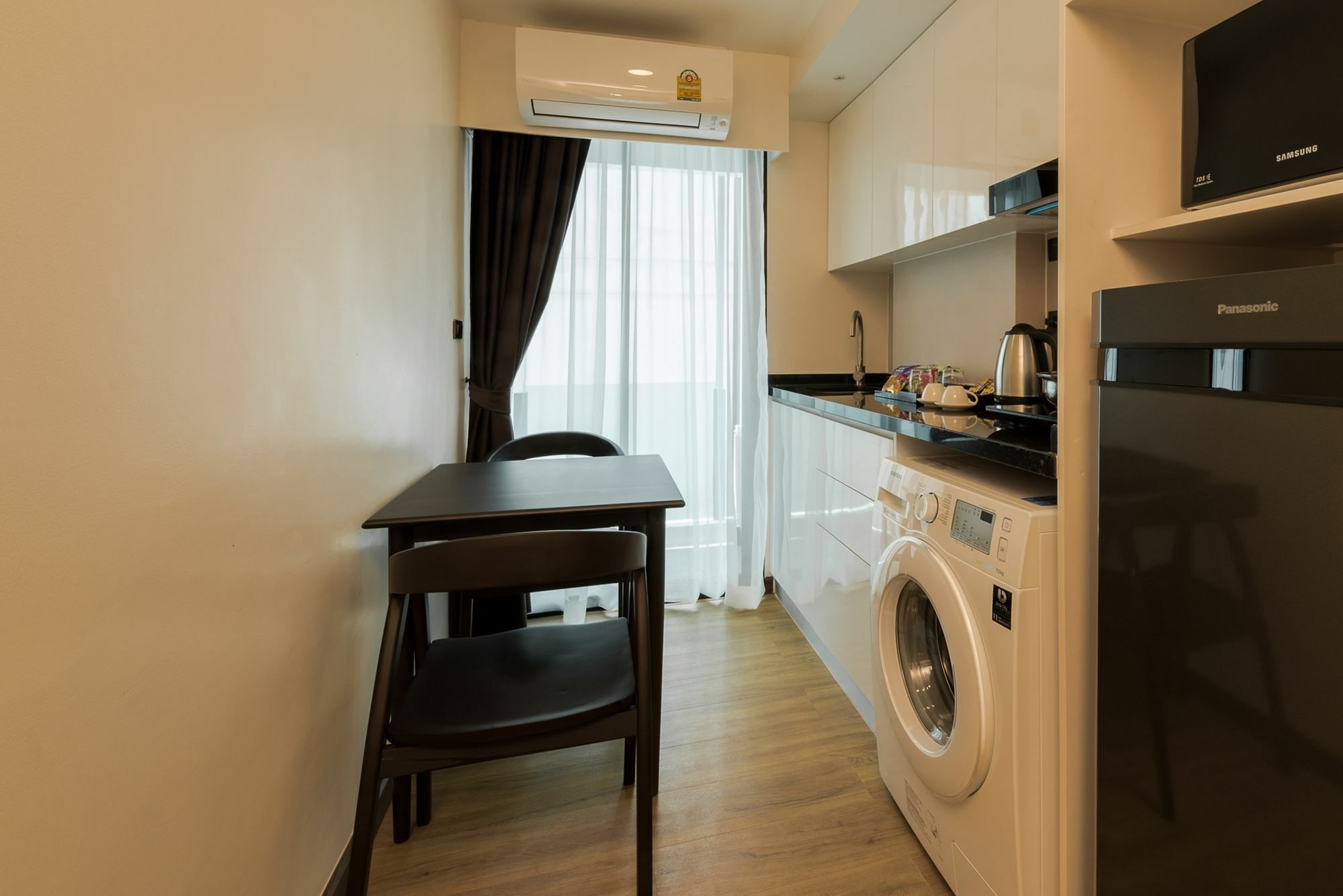 Khách sạn Zensation The 4*