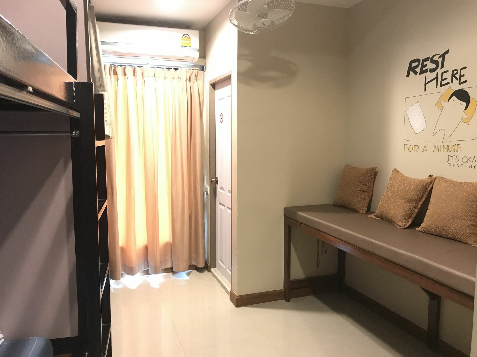 Restiny Hostel *