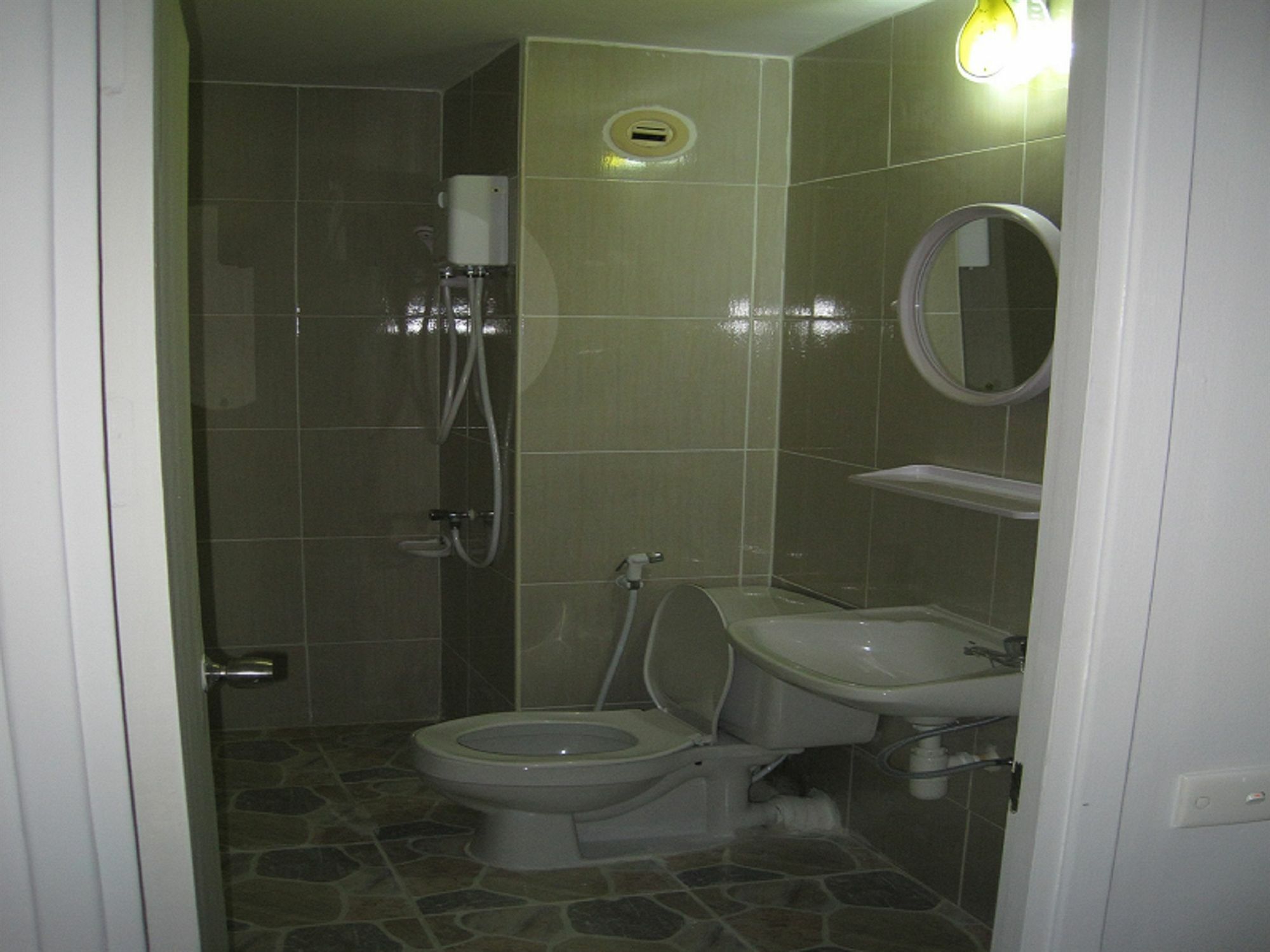 Impact Don Mueang Apartment
