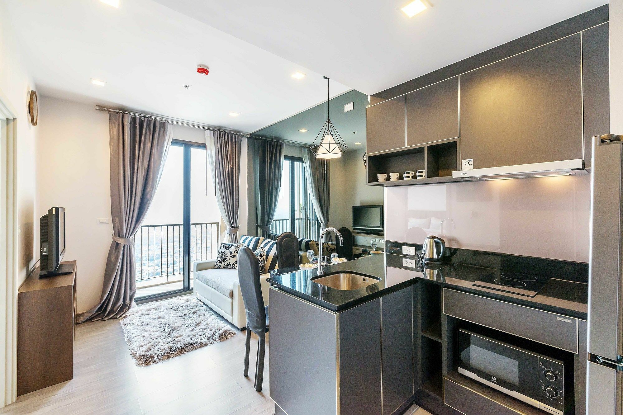 The Nye By Favstay Apartment *