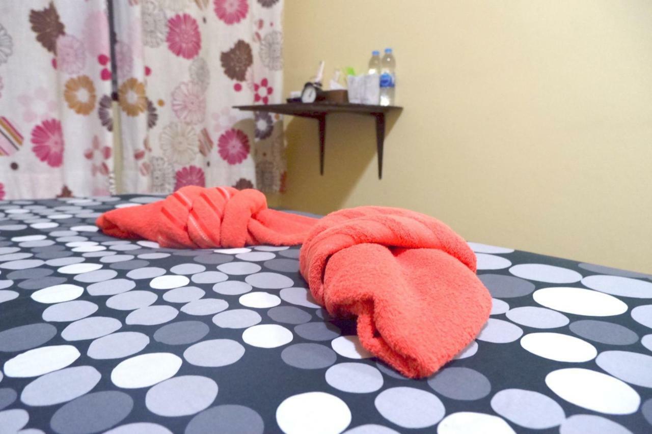 Mon & Yoga Donmueang Bed & Breakfast