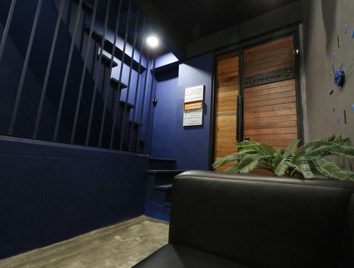 The Platform 3/4 Poshtel *