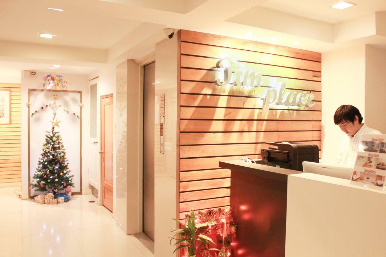 Hotel Tim Place - Bts Phra Khanong Bangkok