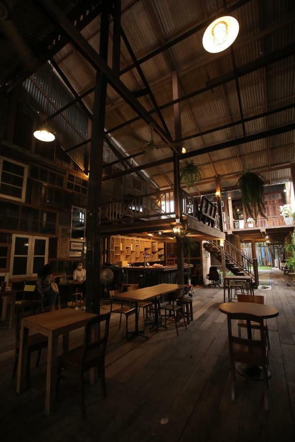 274 Bed And Brews * Banguecoque