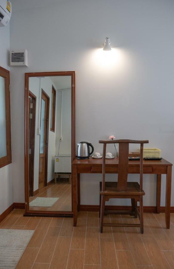 Shoes Maker Rumah tetamu 5*