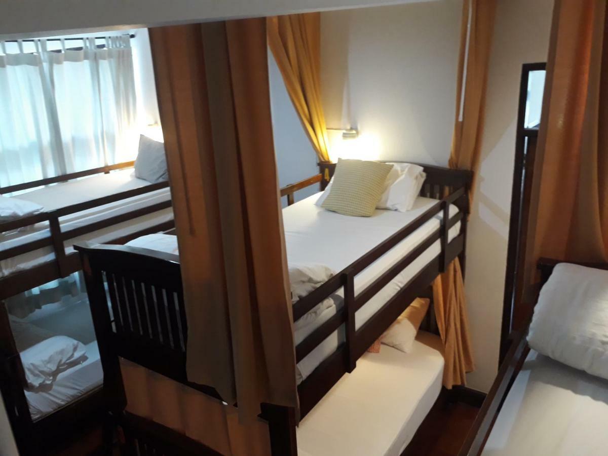 House 23 Hostal