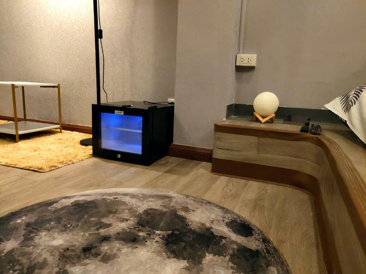 Casa de hóspedes Meetu曼谷市中心特色旅馆，近火车夜市，免费早餐 *