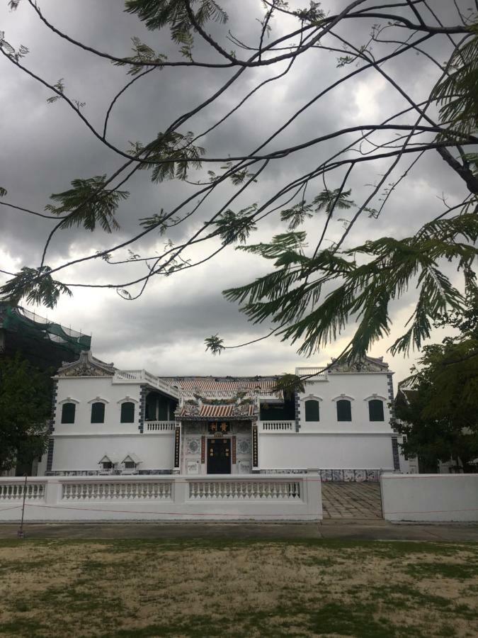 Sanookdee Hostel *