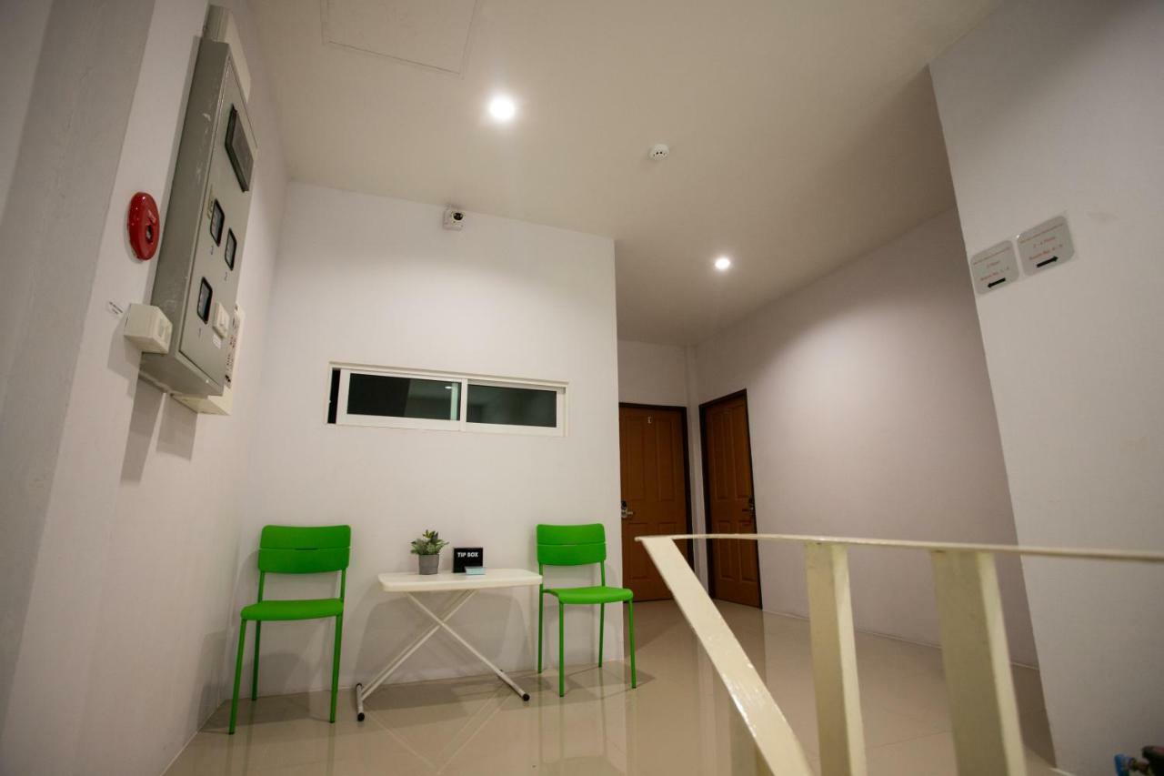 Ink 18/2 Khách sạn hẻo lánh Bangkok