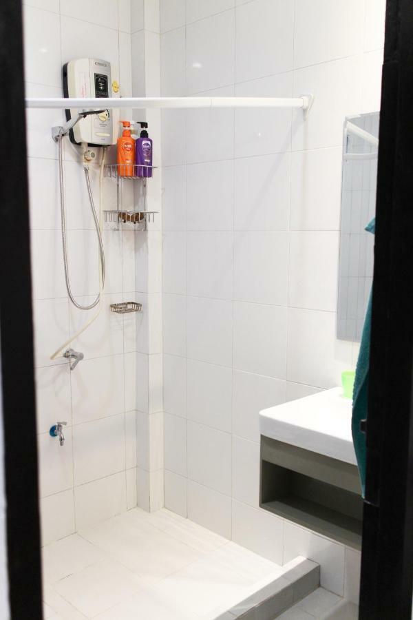 Holiday home Train Night Market To 2Min & Mrt To 3Min, Modern & Big House *
