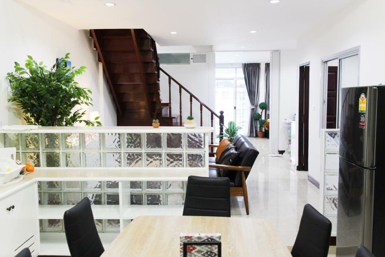 Holiday home Train Night Market To 2Min & Mrt To 3Min, Modern & Big House *