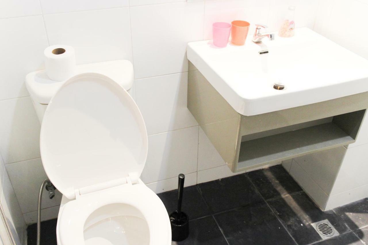 Train Night Market To 2Min & Mrt To 3Min, Modern & Big House Holiday home