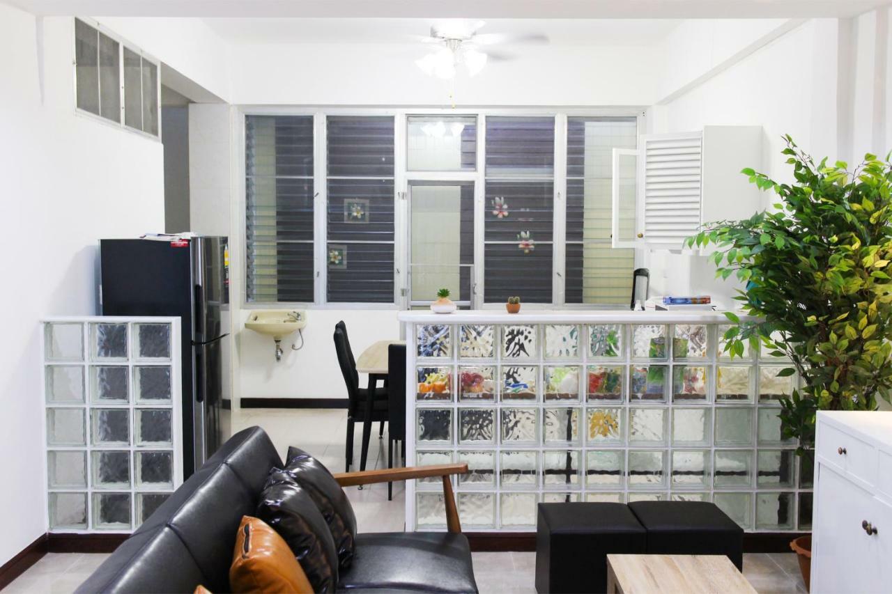 Train Night Market To 2Min & Mrt To 3Min, Modern & Big House * Bangkok