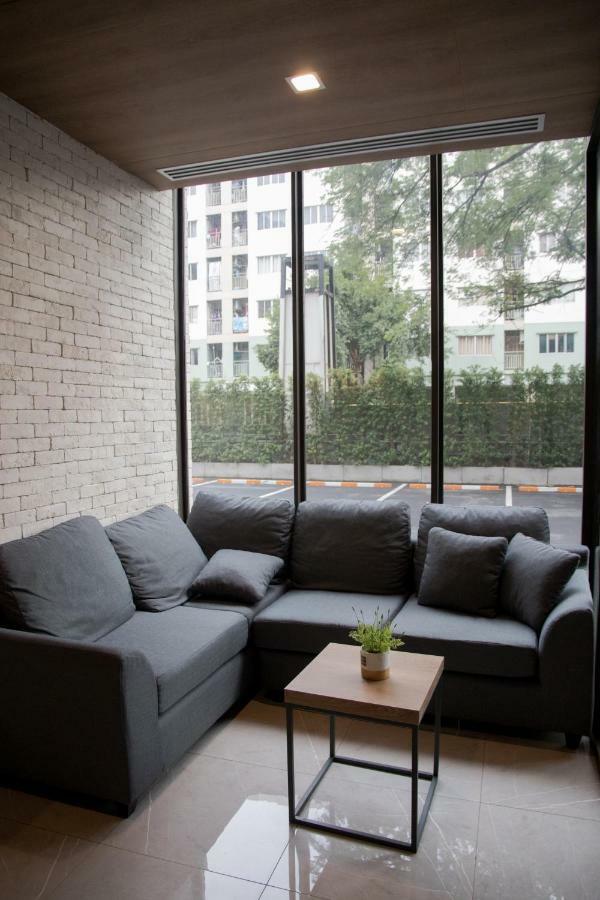 Khách sạn B 4*
