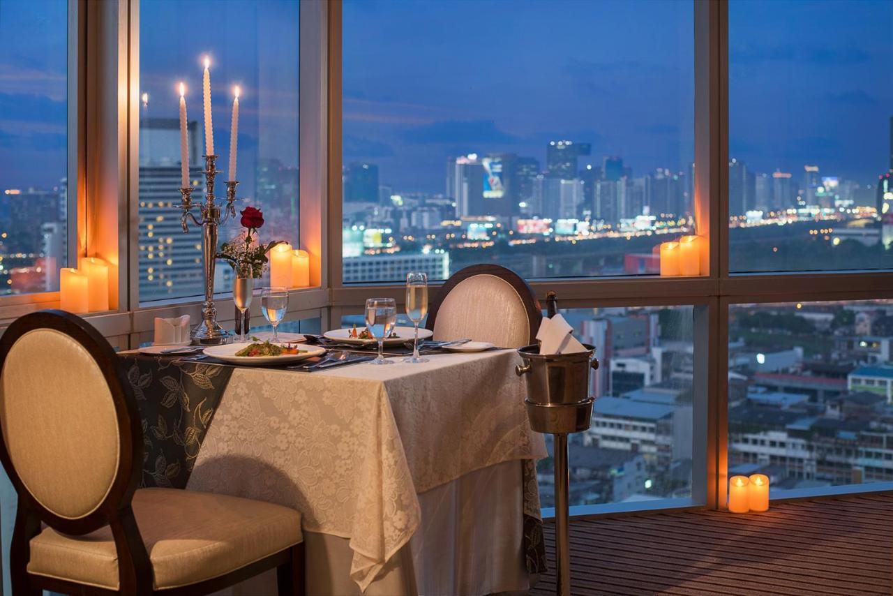 The Berkeley Pratunam - Sha Extra Hotel