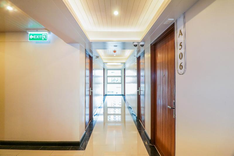 A Sathorn Khách sạn