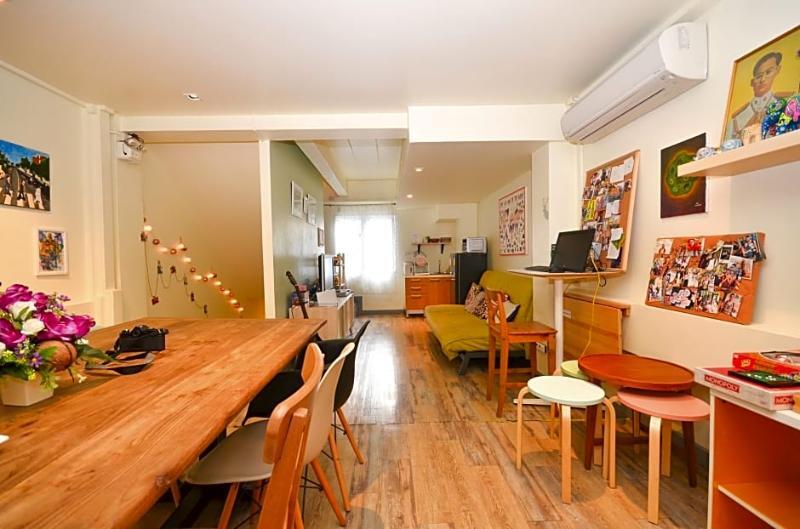 Good Day Hostal Bangkok