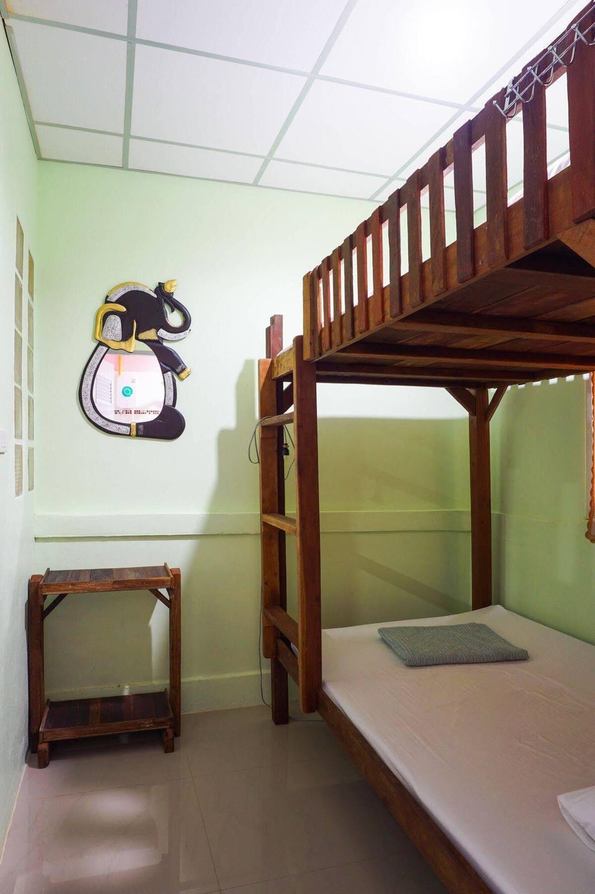 Zleep63 Albergue