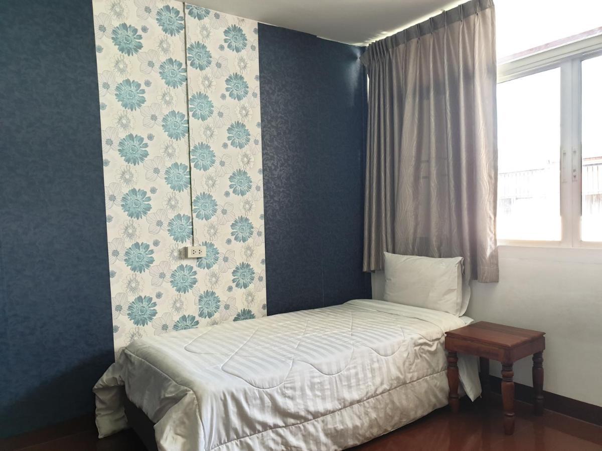 Rumah tetamu For 2*
