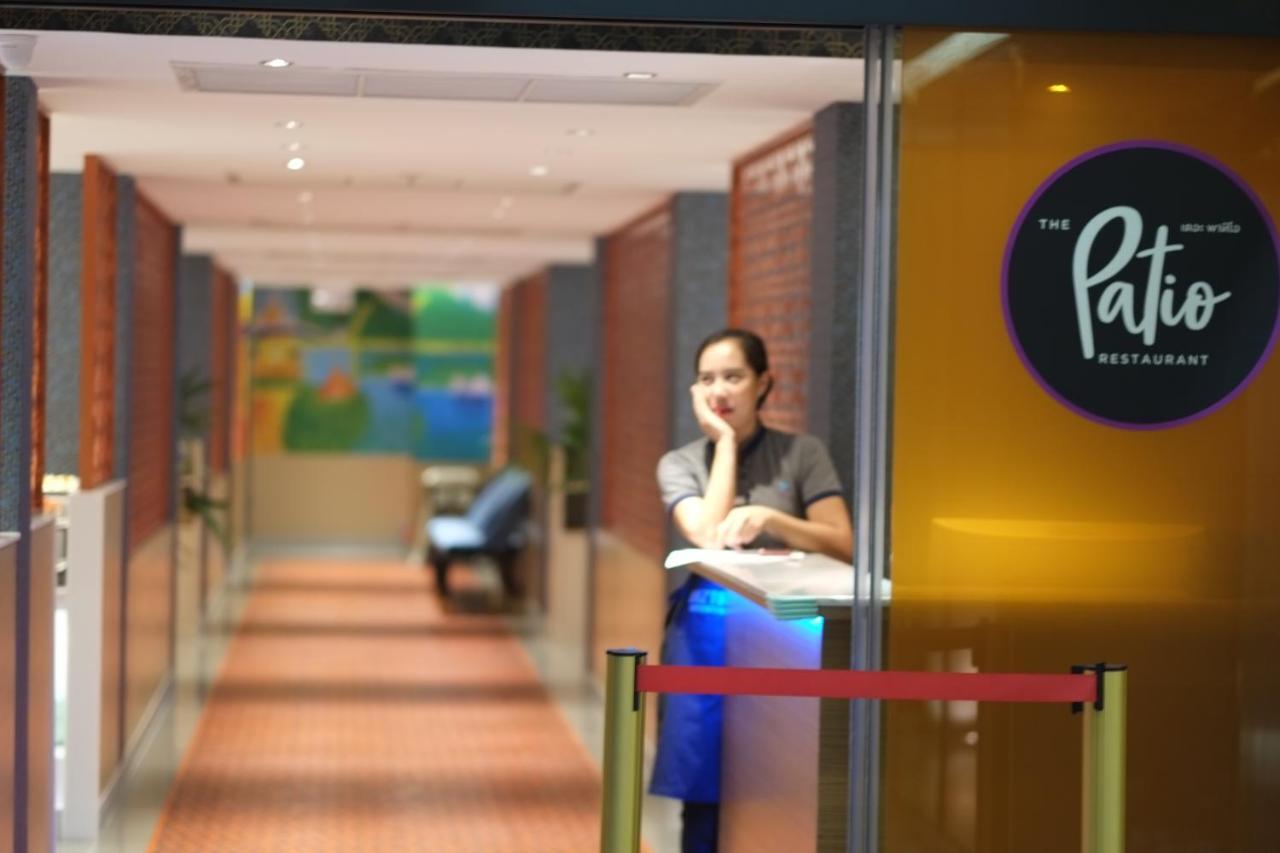 Hotell Bizotel Premier &