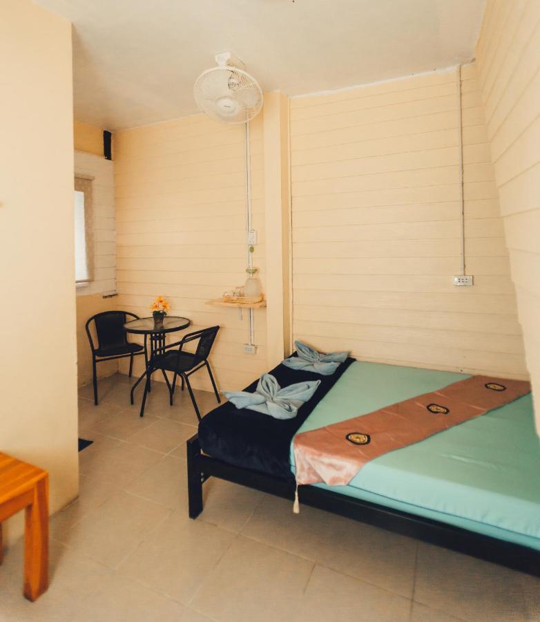 Rumah tetamu Baanbangkok Chinatown 2*