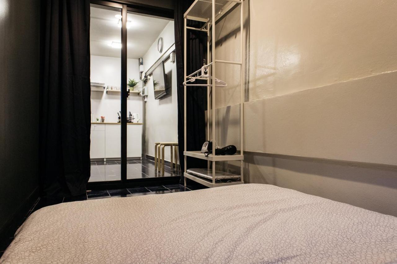 T2 2 Bedrooms 6 Guests Full Kitchen 1 Min To Bts Apartemen *