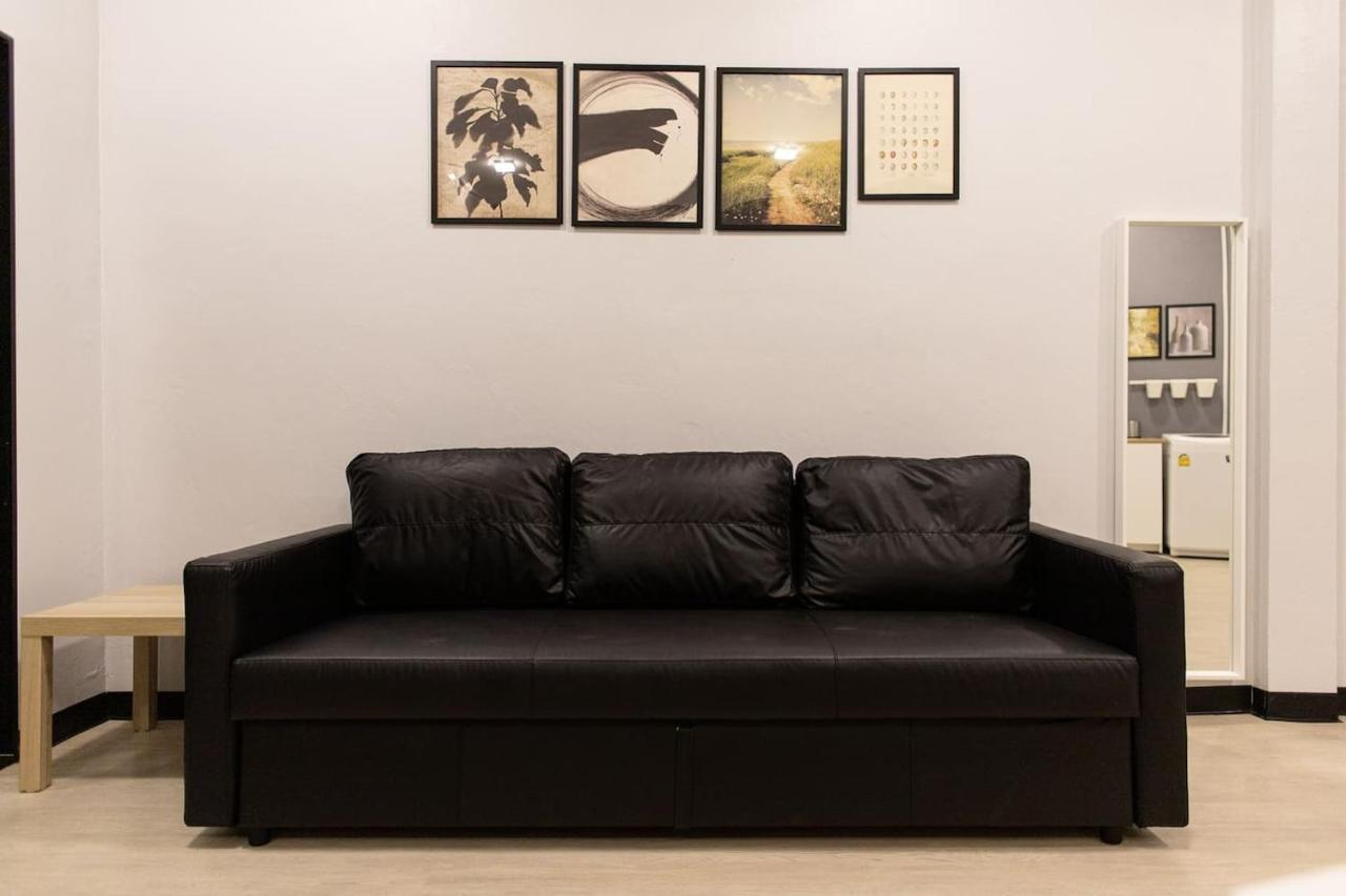 Chung Cư 70 M² 2 Ngủ, 1 Tắm Riêng ở Sukhumvit Bangkok