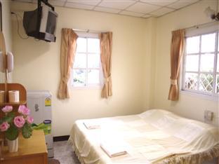 Thai Cozy House - Sha Certified Hostal *