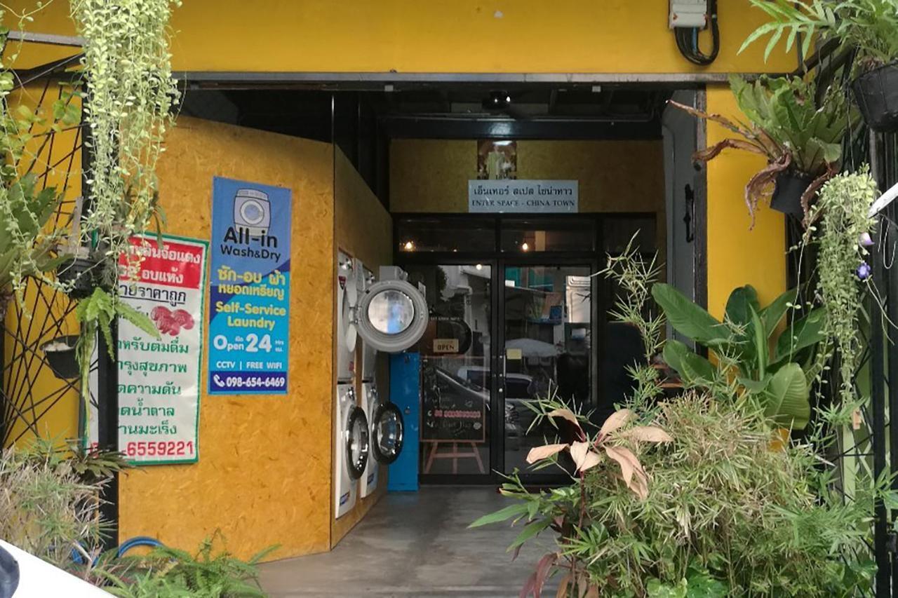 Vaccinated Staff - Oyo 505 Ente Space Hostal Bangkok