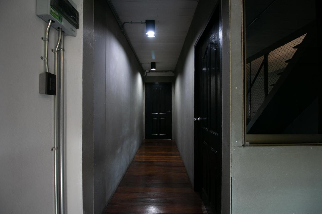 Hostal Vaccinated Staff - Oyo 505 Ente Space Bangkok