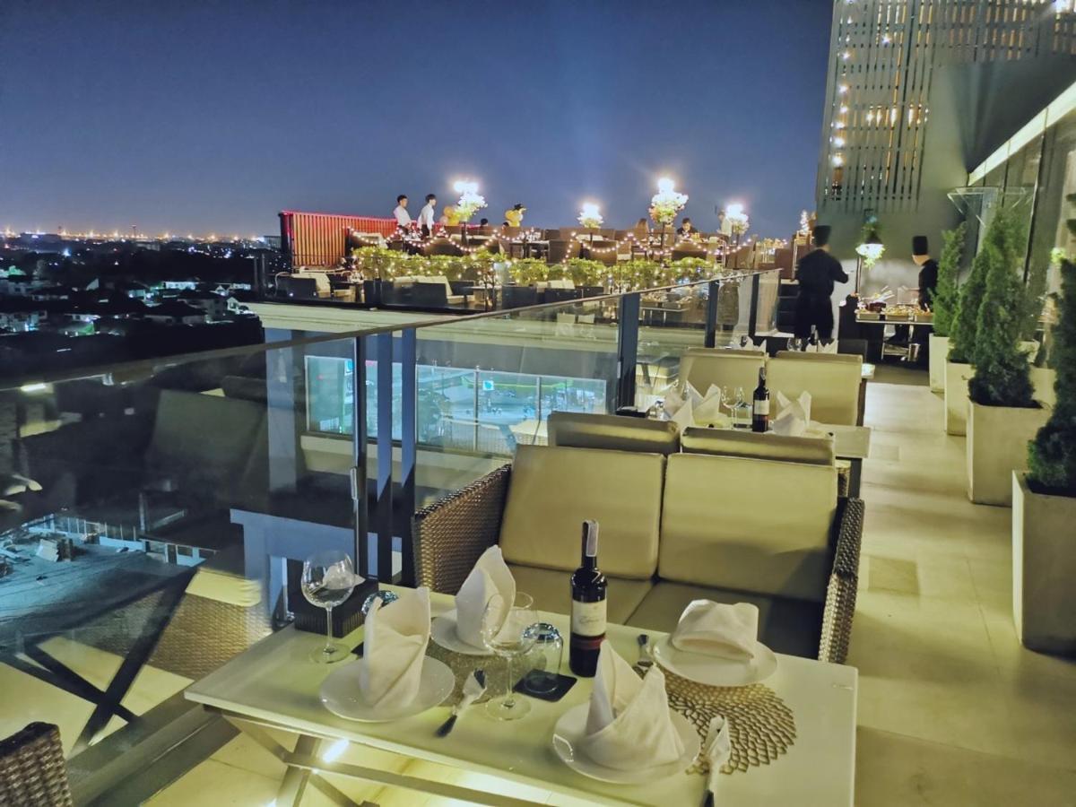 Sky Dome Resotel - โรงแรมสกายโดม รีโซเทล 5*