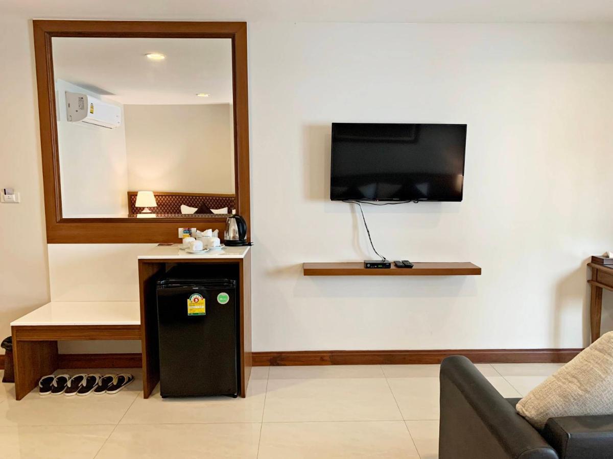 Hotel True Siam Rangnam - Sha Extra Certified