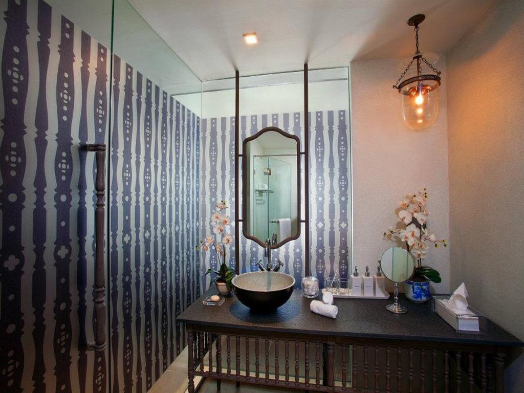 Riva Surya Hotel 4*