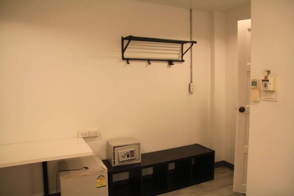 Oyo 437 Na Nara 3* Bangkok