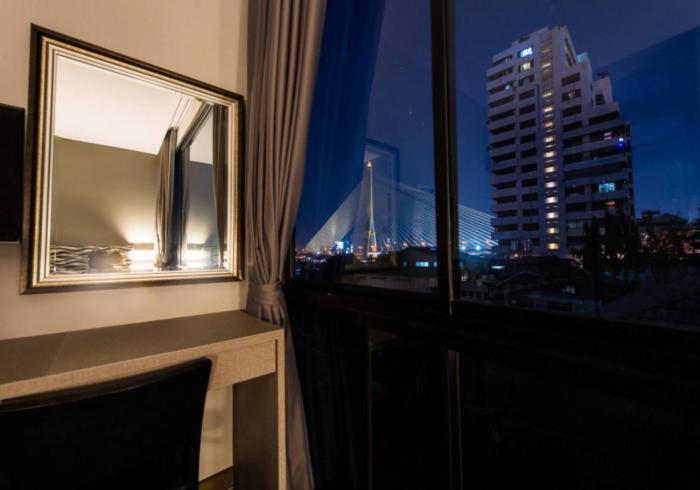 V Varee Hotell 3*